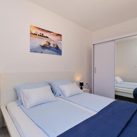 מאלי לוסיניי Apartmani Raic מראה חיצוני תמונה