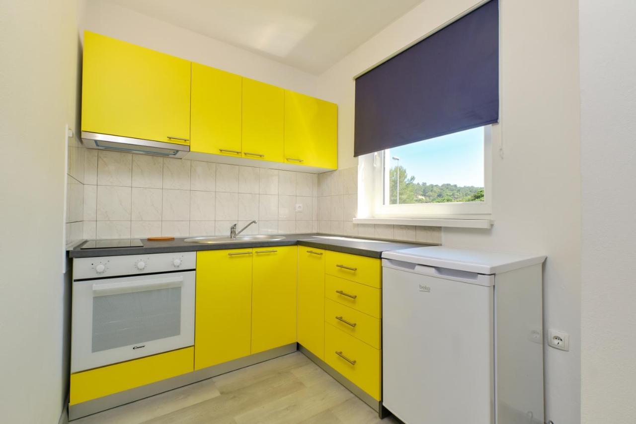 מאלי לוסיניי Apartmani Raic מראה חיצוני תמונה