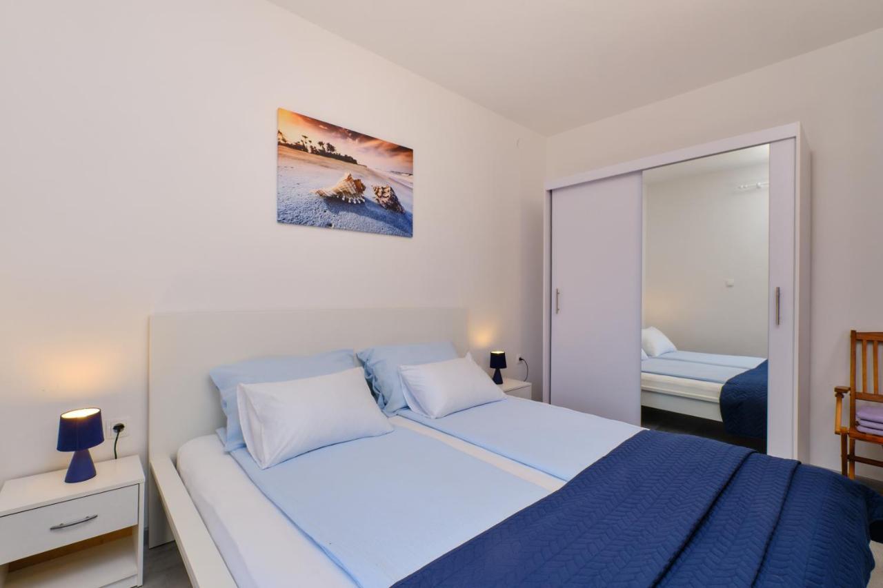 מאלי לוסיניי Apartmani Raic מראה חיצוני תמונה