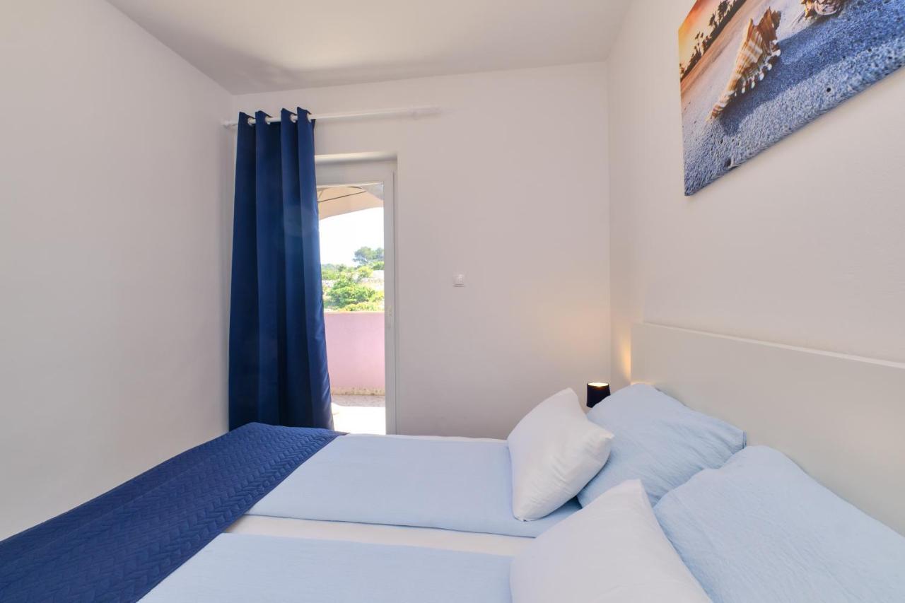 מאלי לוסיניי Apartmani Raic מראה חיצוני תמונה