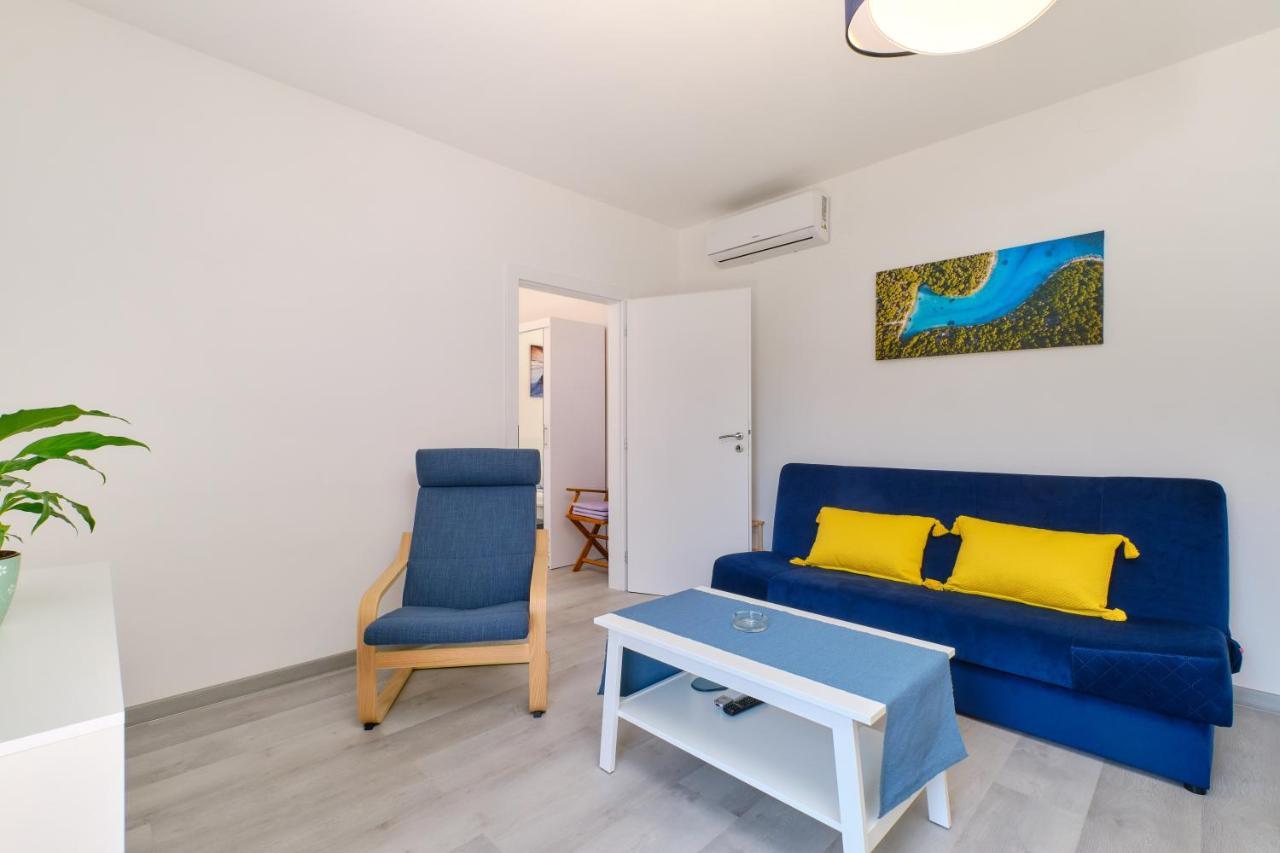 מאלי לוסיניי Apartmani Raic מראה חיצוני תמונה