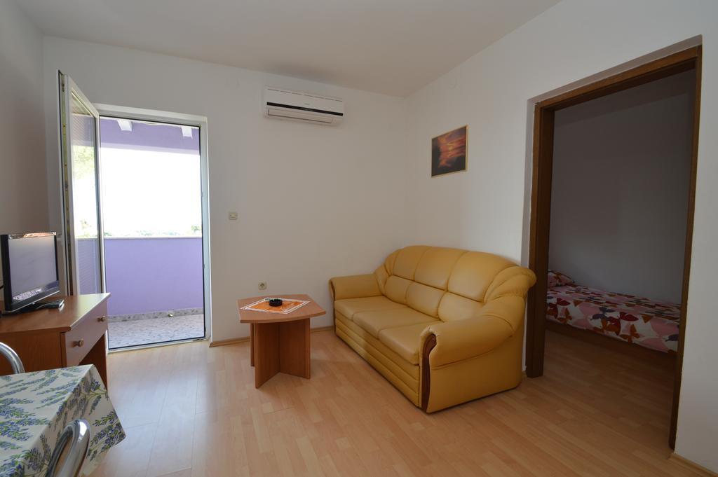 מאלי לוסיניי Apartmani Raic מראה חיצוני תמונה