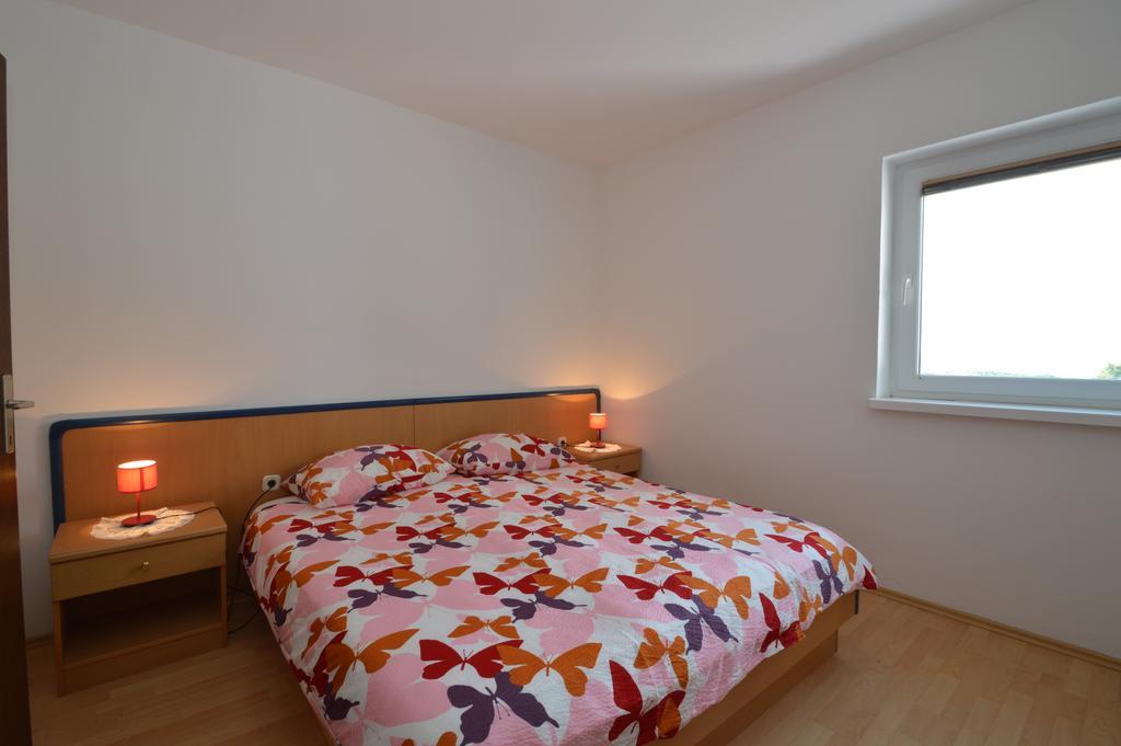 מאלי לוסיניי Apartmani Raic מראה חיצוני תמונה